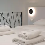 Trinity Loft - Near Metro - Self Check-in - Fast Wi-fi Lägenhet *