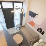 Lägenhet Trinity Loft - Near Metro - Self Check-in - Fast Wi-fi Thessaloníki