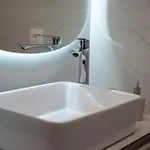 Trinity Loft - Near Metro - Self Check-in - Fast Wi-fi * Thessaloníki