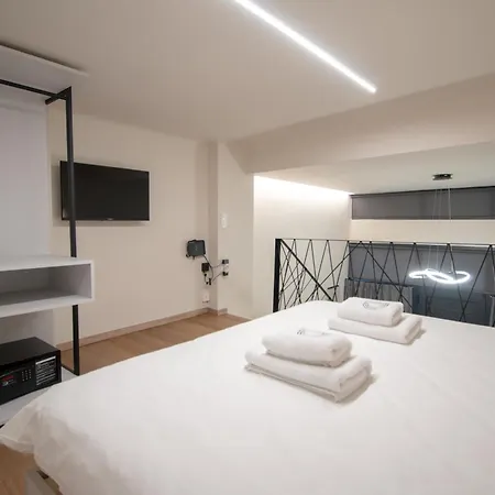 Trinity Loft - Near Metro - Self Check-in - Fast Wi-fi Apartmán Soluň