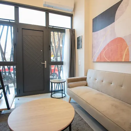 Trinity Loft - Near Metro - Self Check-in - Fast Wi-fi Appartement Thessalonique