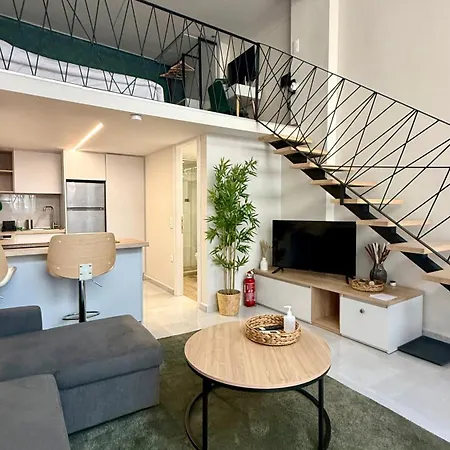 Trinity Loft - Near Metro - Self Check-in - Fast Wi-fi Apartmán *