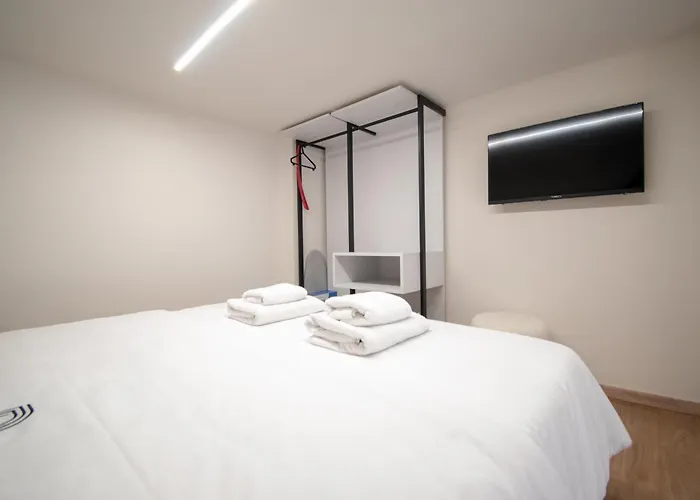 Trinity Loft - Near Metro - Self Check-in - Fast Wi-fi Apartmán Soluň