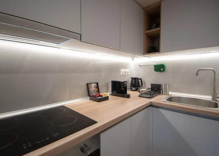Trinity Loft - Near Metro - Self Check-in - Fast Wi-fi