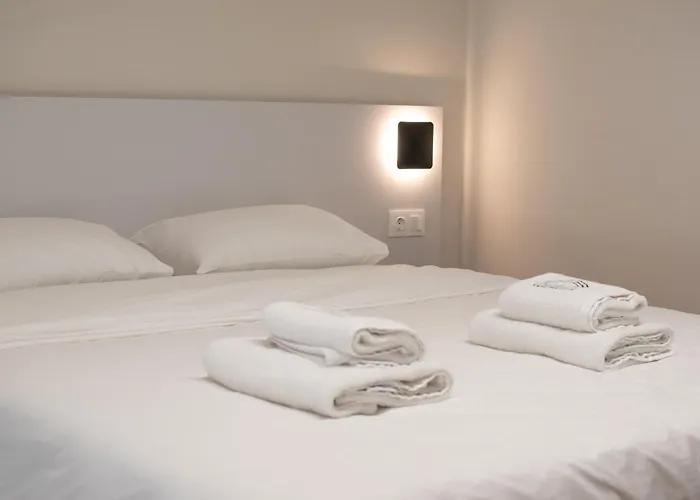 Trinity Loft - Near Metro - Self Check-in - Fast Wi-fi * Thessaloniki