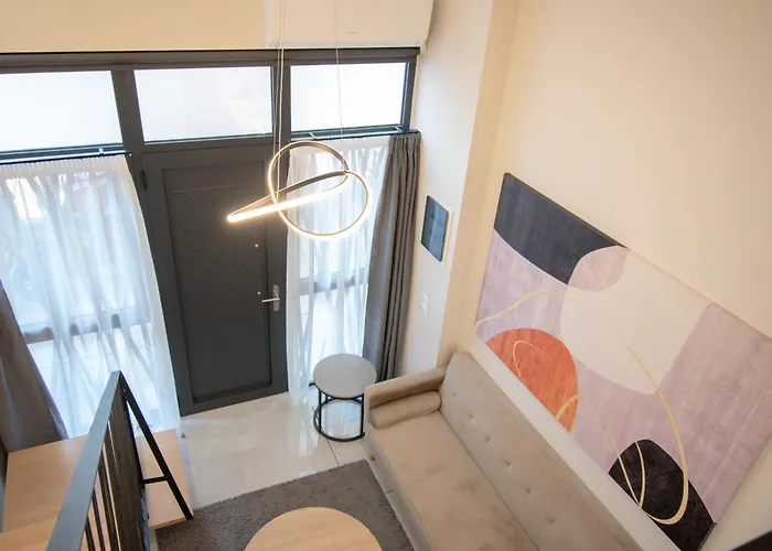 Trinity Loft - Near Metro - Self Check-in - Fast Wi-fi *