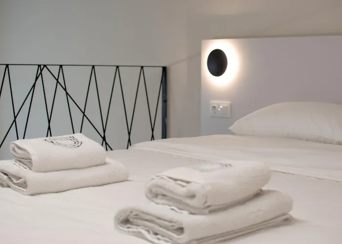 Trinity Loft - Near Metro - Self Check-in - Fast Wi-fi דירה *