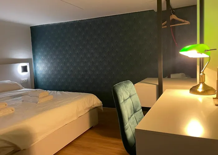 Trinity Loft - Near Metro - Self Check-in - Fast Wi-fi דירה *